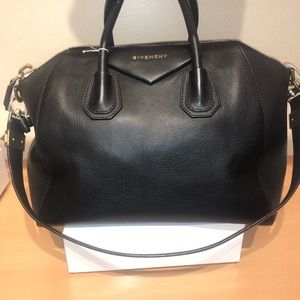A Givenchy 2 way Bag